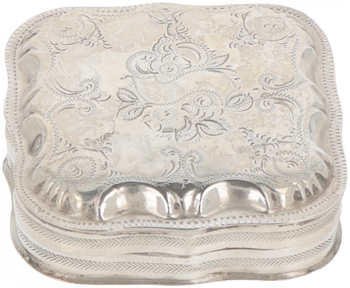 Pepermunt doosje zilver.