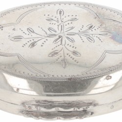 Pepermunt doosje zilver.