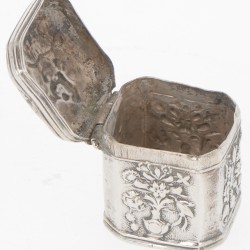 Loderein doosje (Amsterdam 1788) zilver.