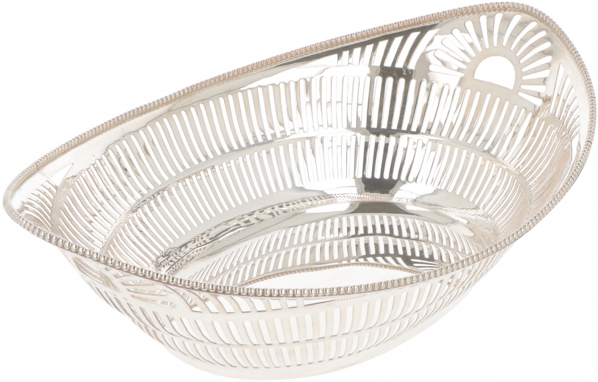 Broodmand zilver.