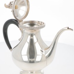 Koffiepot zilver.