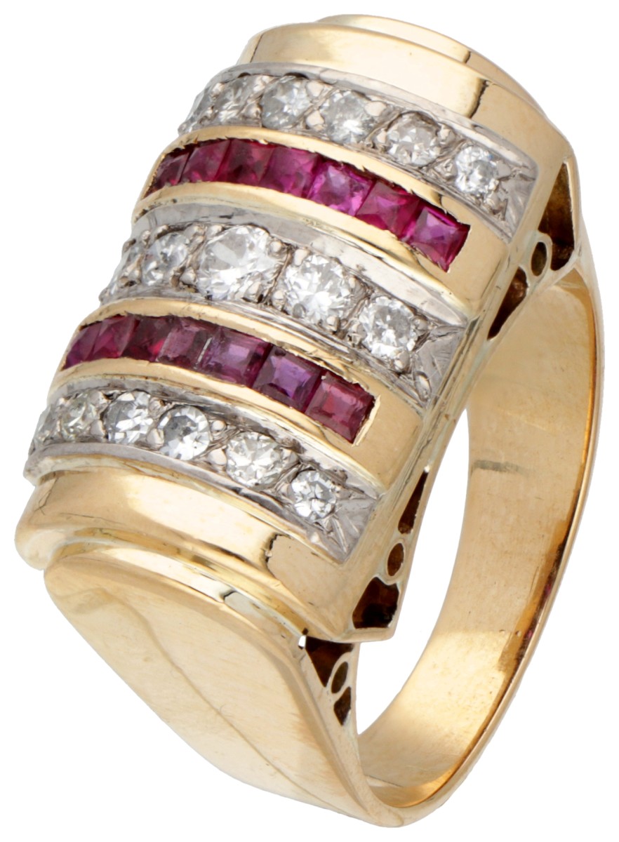 14 kt. Geelgouden retro tank ring bezet met ca. 0.38 ct. diamant en synthetische robijn.