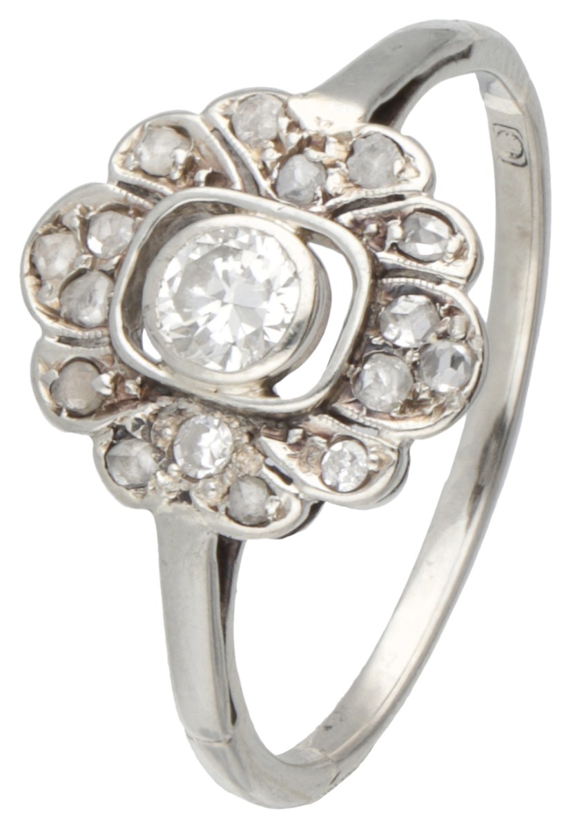 14 kt. Witgouden antieke ring bezet met ca. 0.22 ct. diamant.