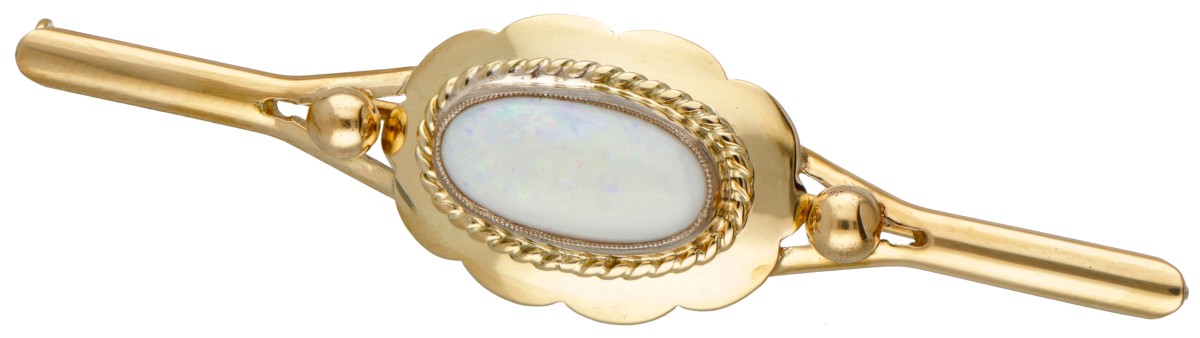 14 kt. Geelgouden vintage broche bezet met ca. 0.51 ct. witte edelopaal.