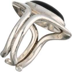 Zilveren N.E. From ring, met onyx - 925/1000.