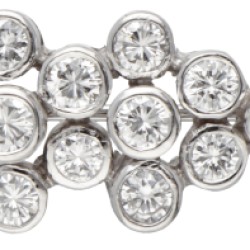 18 kt. Witgouden broche bezet met ca. 2.00 ct. diamant.