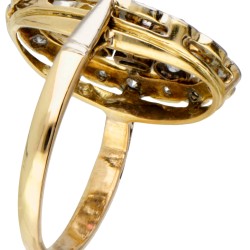 14 kt. Bicolor gouden art deco ring bezet met ca. 0.44 ct. diamant en glasgranaat.