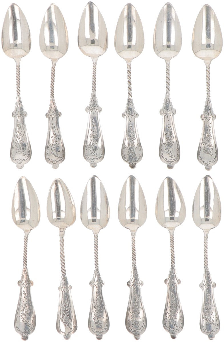 (12) delige set koffielepeltjes zilver.