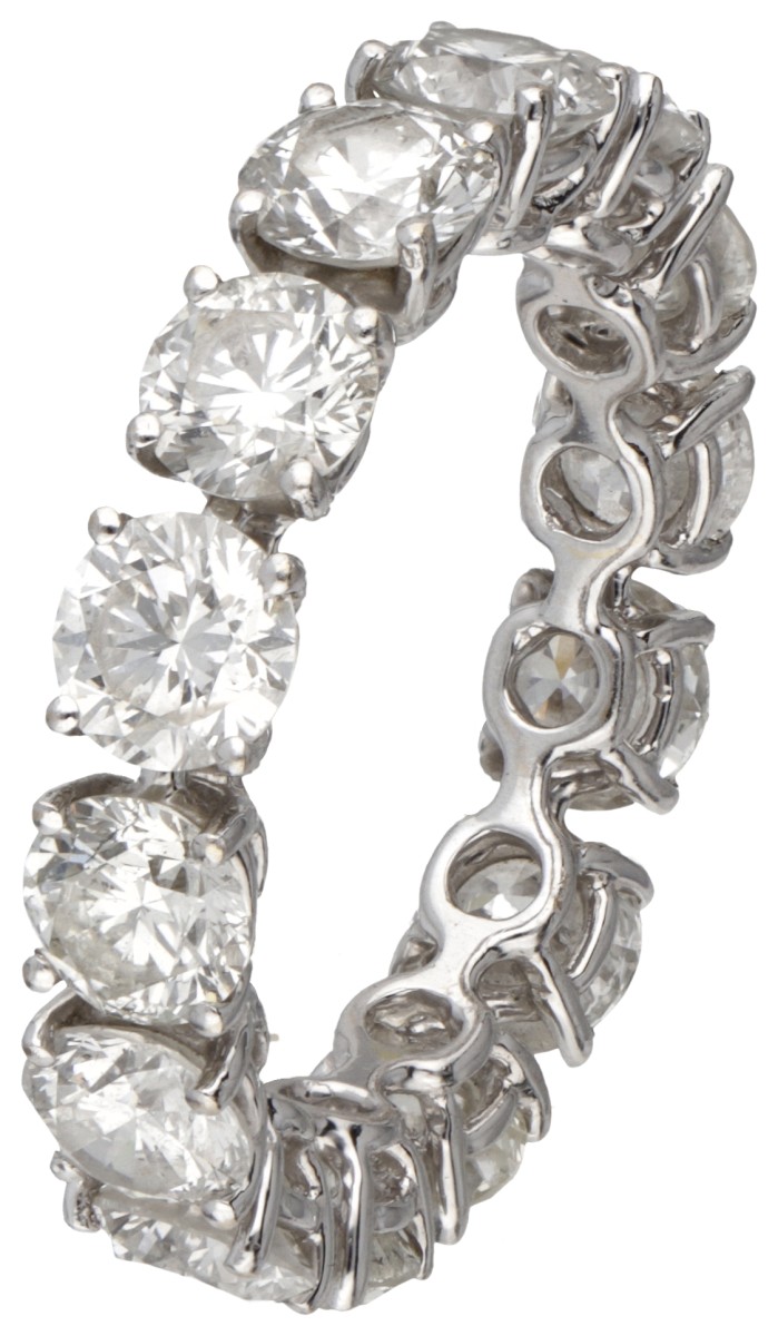 18 kt. Witgouden alliance ring bezet met ca. 5.32 ct. diamant.