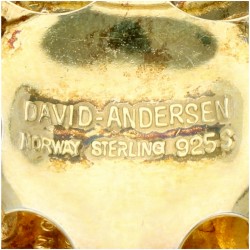 Verguld zilveren David-Andersen bloemvormige broche, met emaille - 925/1000.