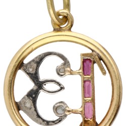 14 kt. Bicolor gouden 'Lucky number 13' hanger bezet met diamant en glasgranaat.