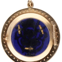 14 kt. Geelgouden antieke medaillon hanger bezet met zaadparels en blauw glas.