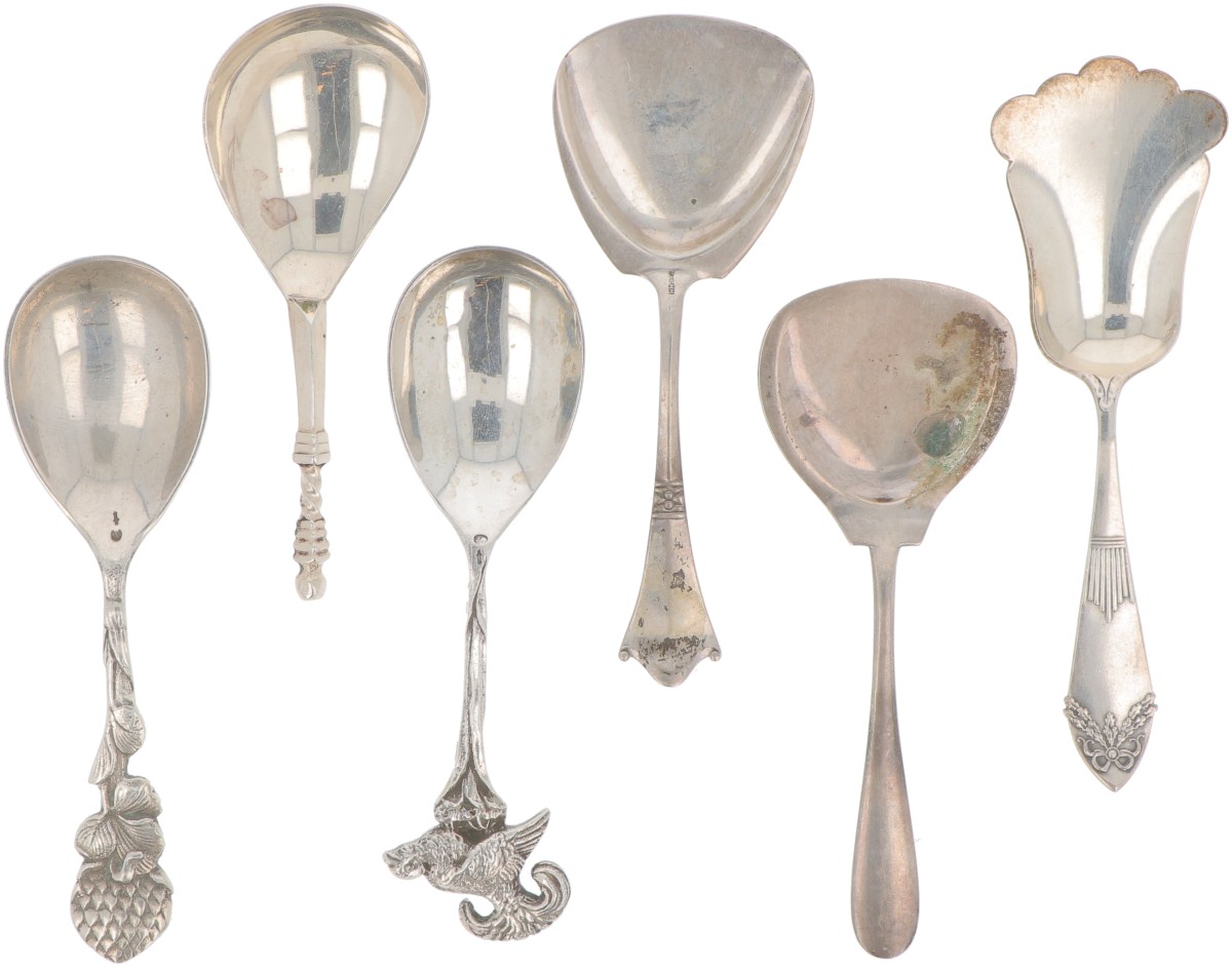 (6) delig lot suikerschepjes zilver.
