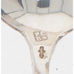 (13) delige set koffielepels & suikerschep zilver.