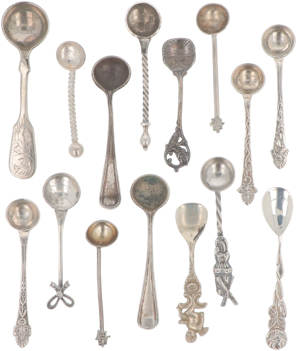 (15) delig lot zoutlepeltjes zilver.