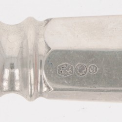 (2) delig slacouvert Haags lofje zilver.