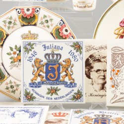 Een lot diverse koningshuis memorabilia - Van Oranje Nassau, Holland, 20e eeuw.