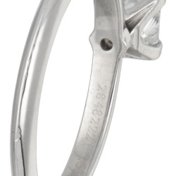 Tiffany & Co. Pt 950 platina solitair ring bezet met ca. 0.52 ct. diamant.