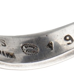 Sterling zilveren no.190 ring met sodaliet door Vivianna Torun Bülow-Hübe voor Georg Jensen.