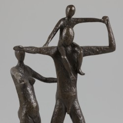 Eugenie Stinis - Degenaar (Geb. Rotterdam 1951), "Leiding, liefde en kracht".