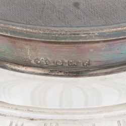 (3) delige set kaptafel flacons zilver.