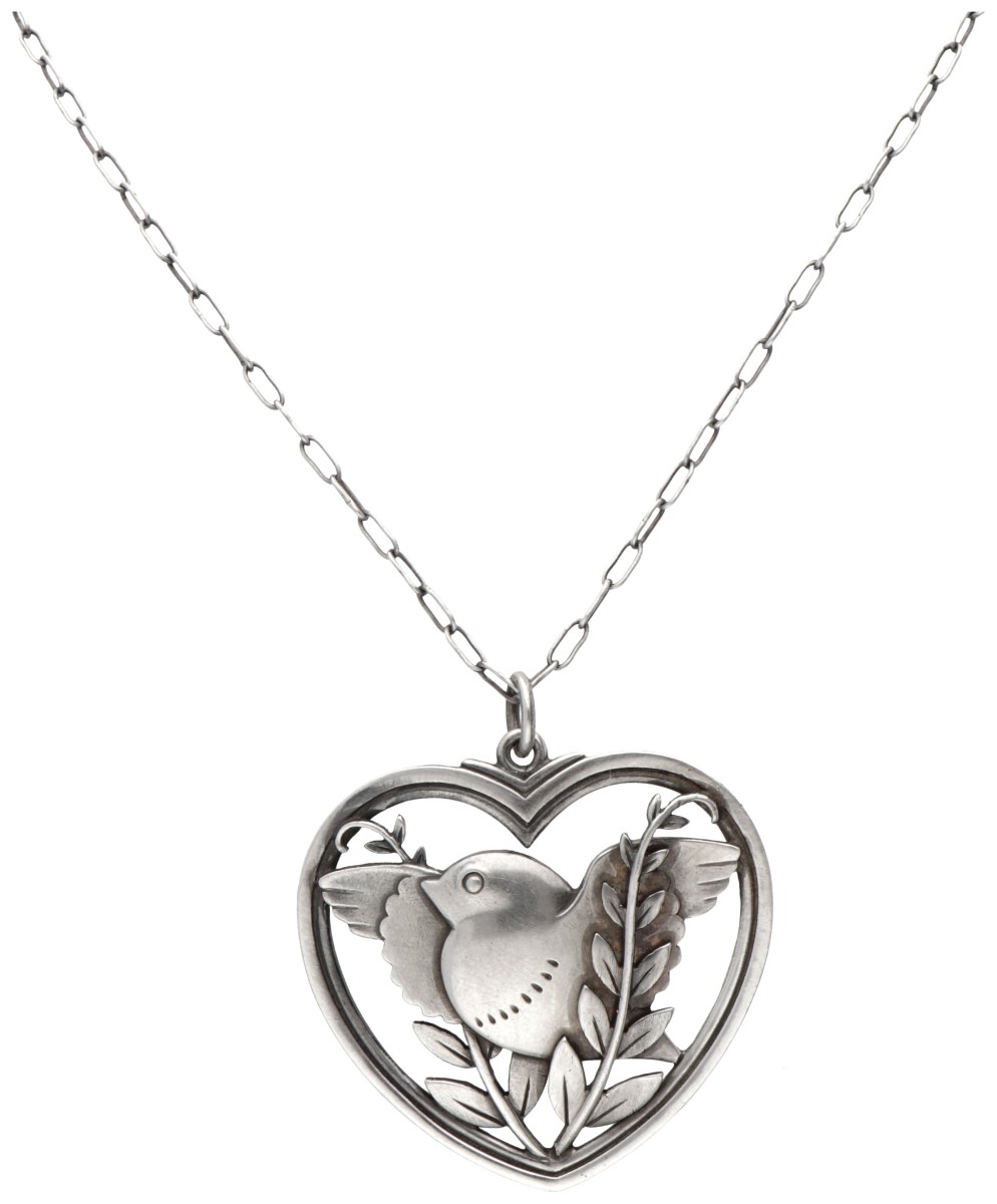 Sterling zilveren collier met no.97 'Robin in a Heart' hanger door Arno Malinowski voor Georg Jensen.