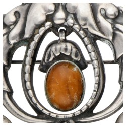 Vroege 830 zilveren no.95 broche bezet met barnsteen door Deense designer Georg Jensen.