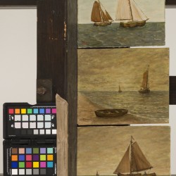 Een collectie van (3) volkskunst schilderijtjes van bootjes op de Zuiderzee.