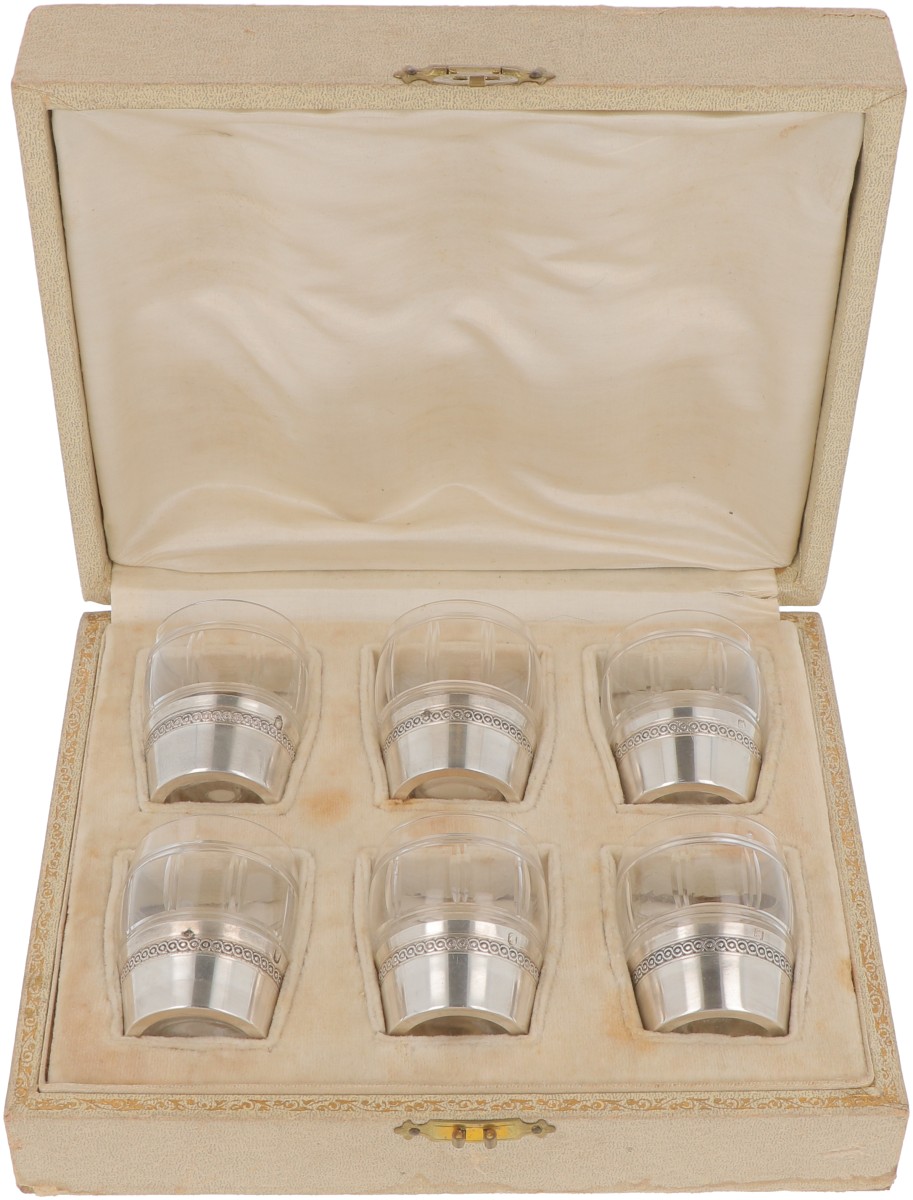 (6) delige set likeurglazen / shotglaasjes zilver.