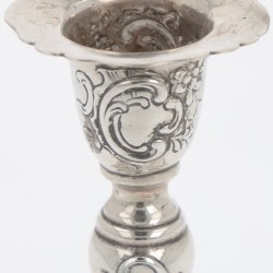 Kandelaar zilver.