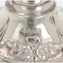 Kandelaar zilver.