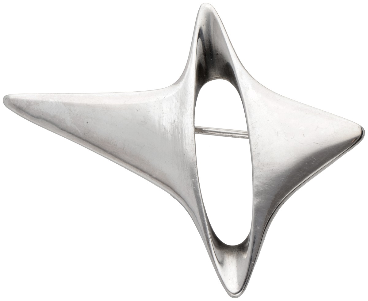 Sterling zilveren no.339 'Star' broche door Henning Koppel voor Georg Jensen.