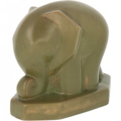 "Aebly Albert 1897-1971" Een Aardewerk olifant.