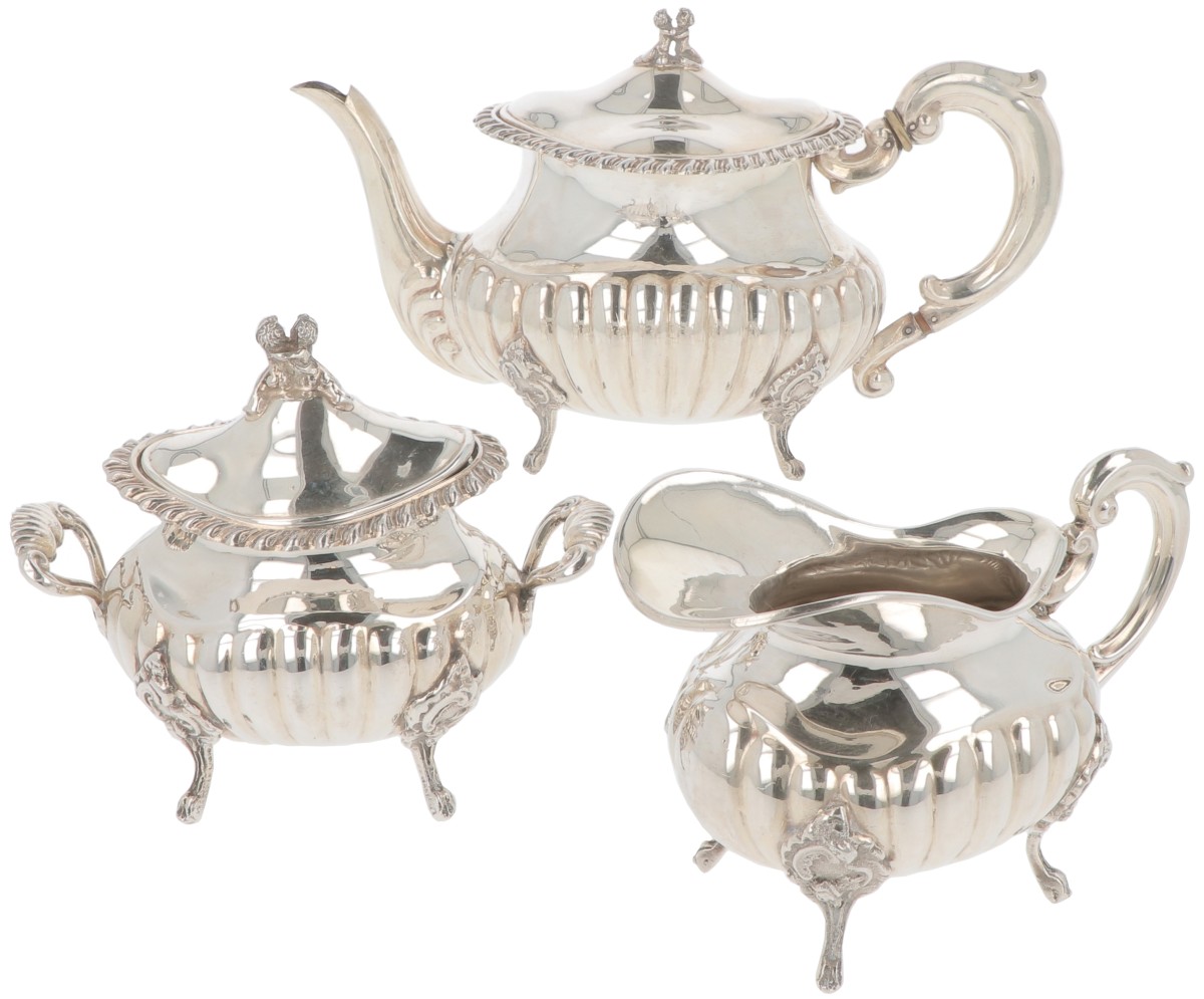 (3) delig theeservies zilver.