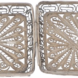 Sigaretten etui zilver.