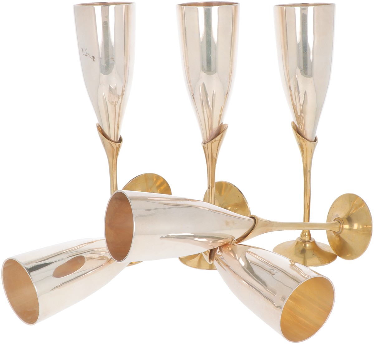 (6) delige set champagne flutes verzilverd.