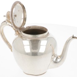 Theepot zilver.