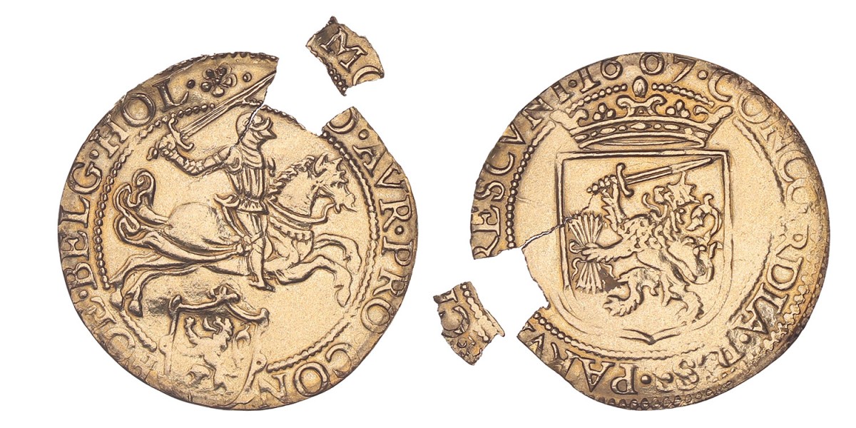 Halve gouden rijder (groot model) Holland 1607. Fraai / Zeer fraai (R, Gepoetst, stuk uitgebroken).