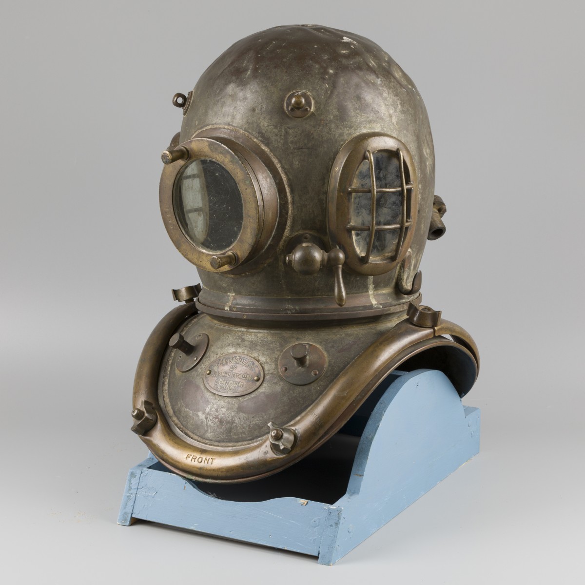 Een Siebe & Gorman Co. zes bouts vintage duikhelm.