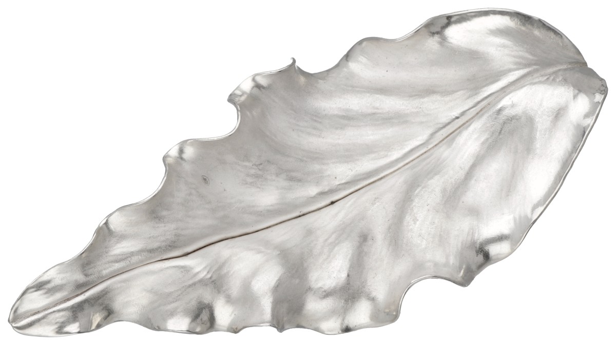 958 Zilveren bladvormige broche door bekroonde kunstenaar / zilversmid Theresa Nguyen, 2012.