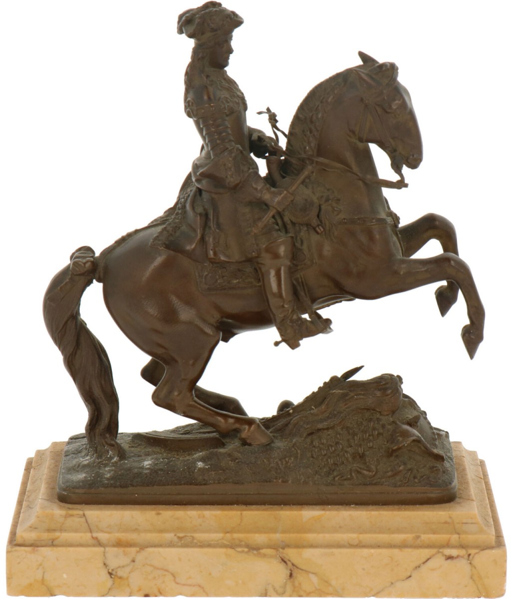 Een Russisch bronzen sculptuur. 20e eeuw.