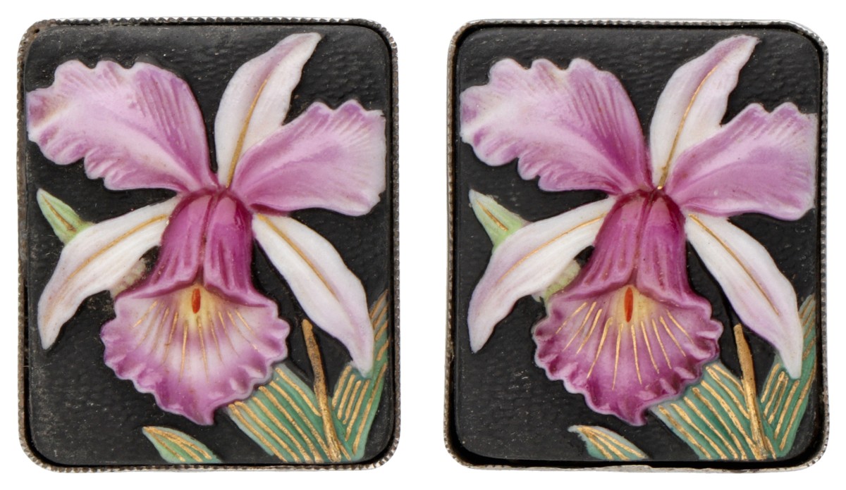 950 Zilveren vintage Toshikane oorbellen met orchideeën.