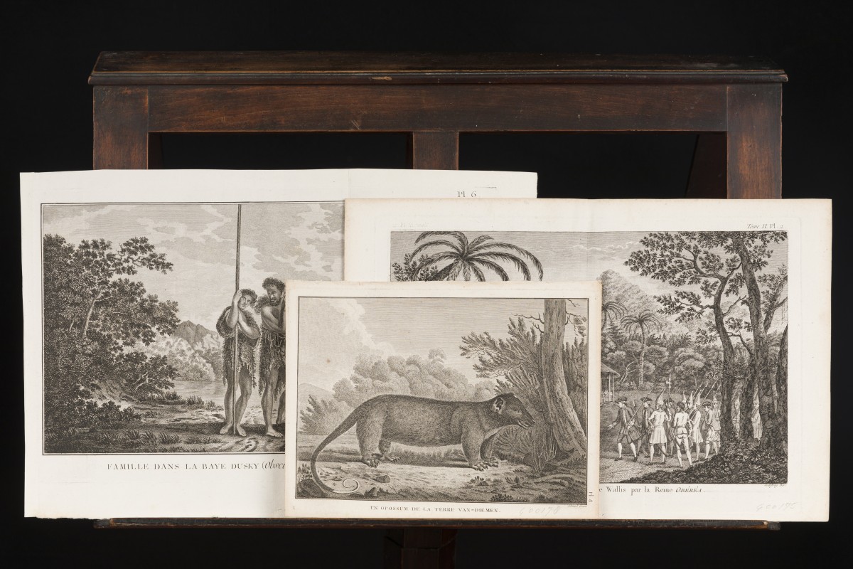 Een lot bestaande uit (3) gravures met diverse taferelen (James Cook), Hawaï, Nieuw Zeeland, 18e eeuw.