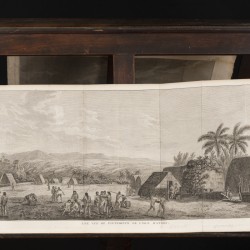 Een lot bestaande uit (3) gravures waaronder voorstelling van een mensenoffer (Tahiti), 18e eeuw.