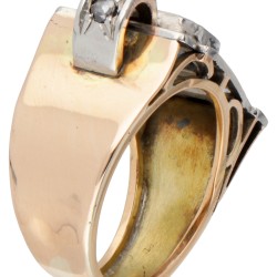 14 kt. Geelgouden retro tank ring bezet met diamant en synthetische spinel.