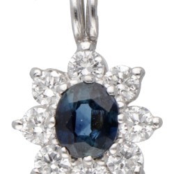 14 kt. Witgouden collier en rozet hanger bezet met ca. 0.32 ct. diamant en natuurlijke saffier.