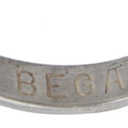 Ben Begay Navajo sterling zilveren Native American ring bezet met bloedkoraal.