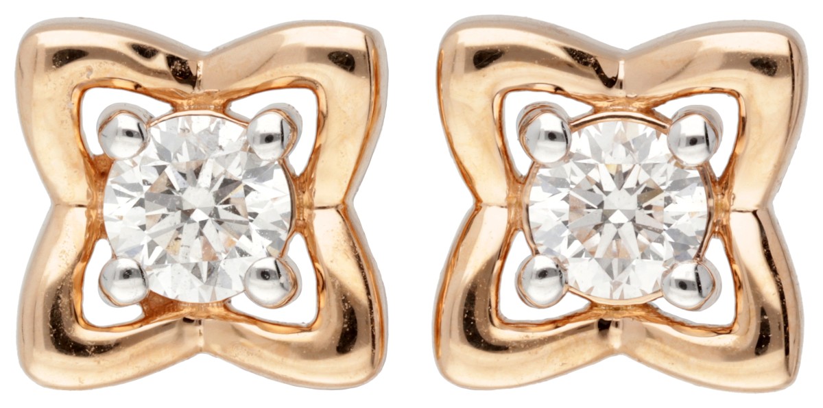 18 kt. Geelgouden oorstekers bezet met ca. 0.40 ct. diamant.