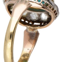 14 kt. Bicolor gouden rozet ring bezet met ca. 1.66 ct. turkoois en roos geslepen diamant.