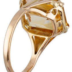 14 kt. Geelgouden vintage solitair ring bezet met ca. 7.80 ct. citrien.